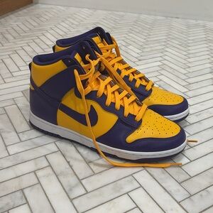 Lakers, yellow/gold and purple men’s Nike dunks size 9.5